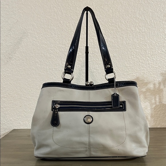 COACH F14866 Laura Kisslock Framed Navy Blue Ivory Leather Purse Bag Carryall - Picture 1 of 15